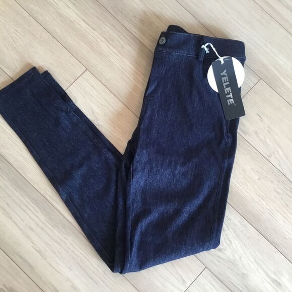NWT. Yelete Knit  5-Pocket Jeggings in Dark Wash Navy - Picture 1 of 11